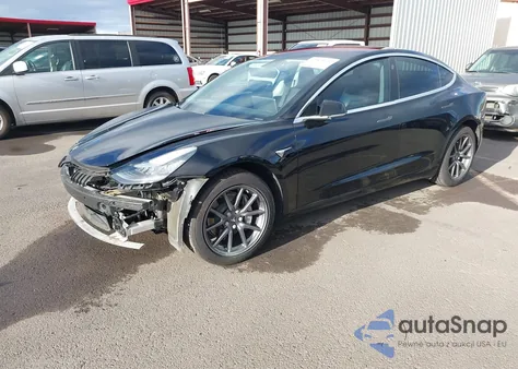 2018 Tesla Model 3 Long Range/Mid Range из США, поврежденный, VIN 5YJ3E1EA1JF173633